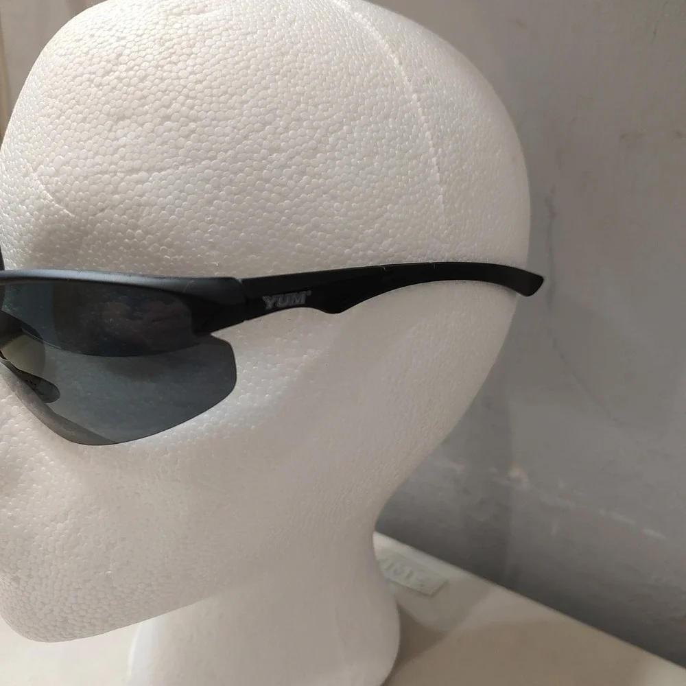 YUM Pradco Polarized Fishing Sunglasses Black Frame Frameless‎ rimless 100% UV